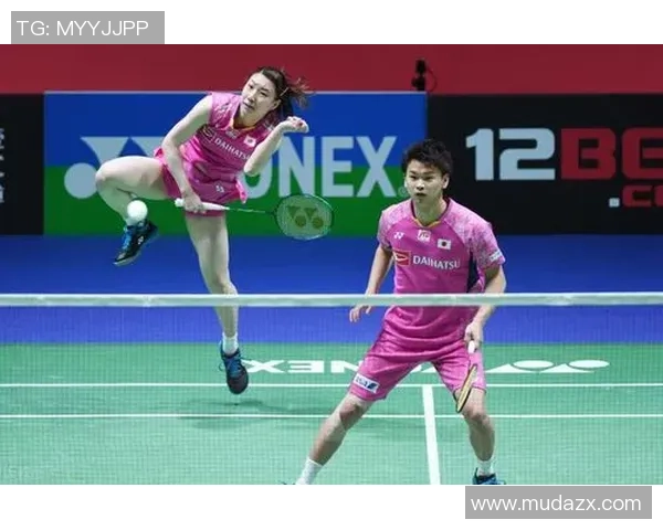 南京羽毛球队在邀请赛中的默契配合与战术执行分析