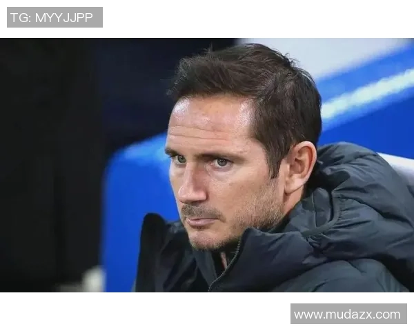 足球明星佩戴牙套的时尚潮流与健康理念探讨